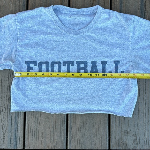 Champion Cropped Football T-Shirtin grey and navy blue | small - Picture 5 of 7